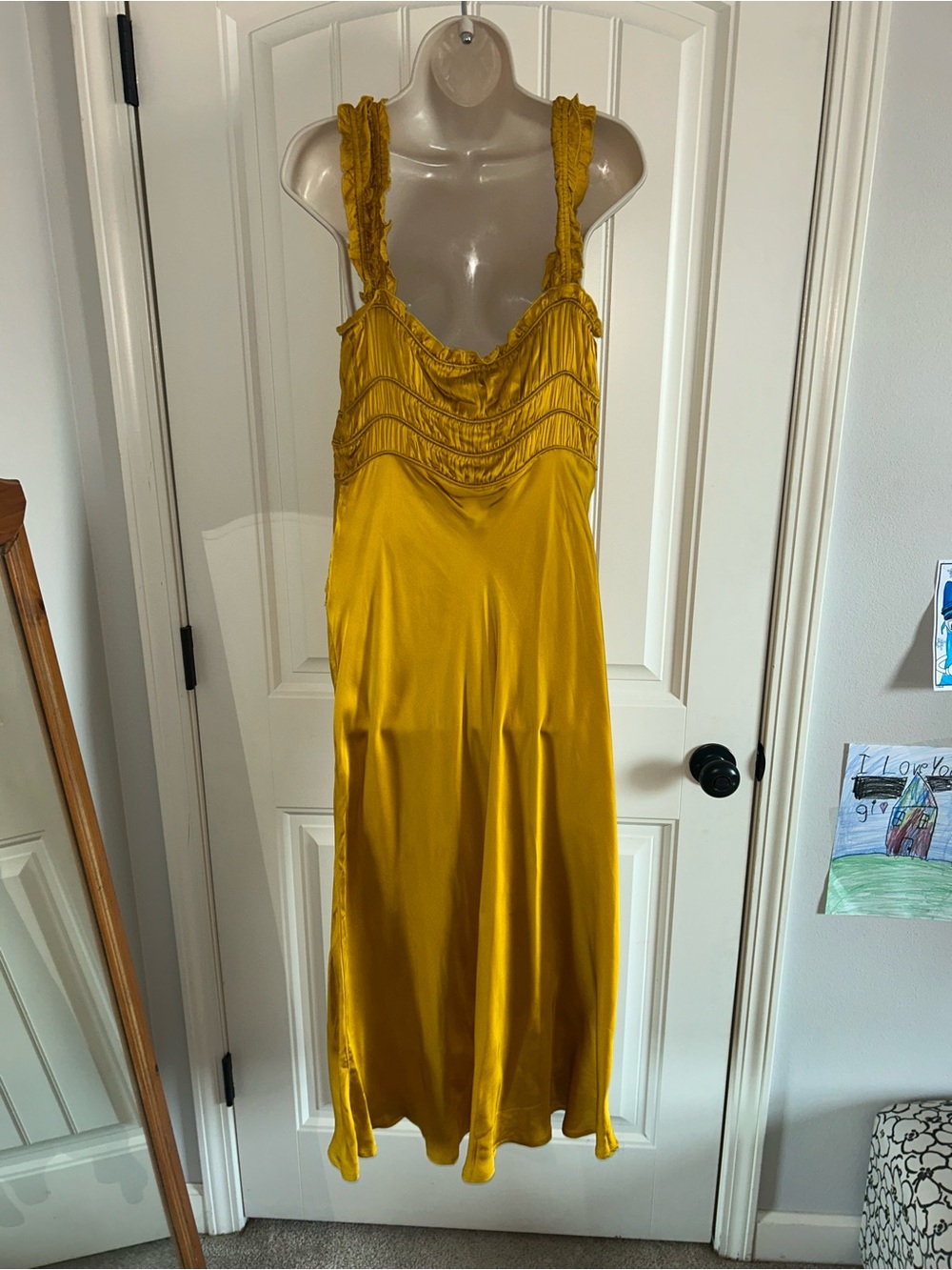 NEW Astr Satin Slip Dress in Vibrant Yellow Gold Sz L - Picture 3 of 4